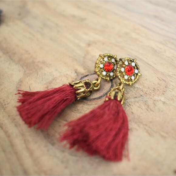 Antiqued Gold Plated Red Tassle Eearrings With Glass Crystal Posts - Picture 2 of 2